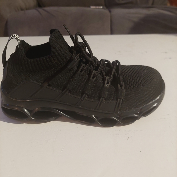 DYKHMILY Work Boots for Men Slip-on Steel Toe Safety Shoes Sneakers Breathable - Picture 2 of 16